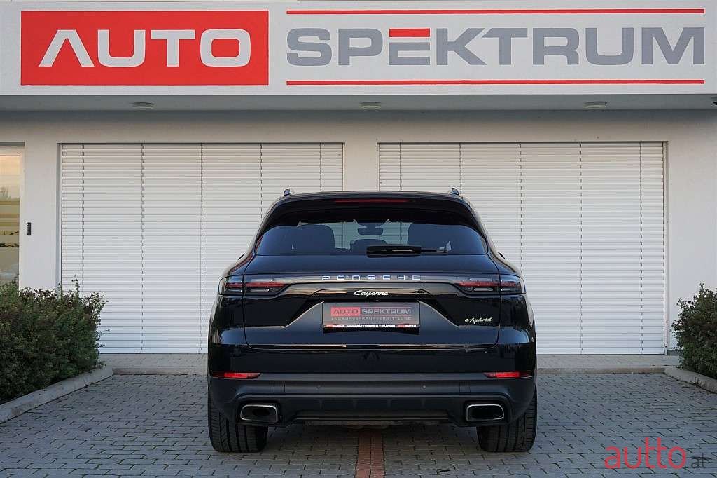 2018' Porsche Cayenne photo #4