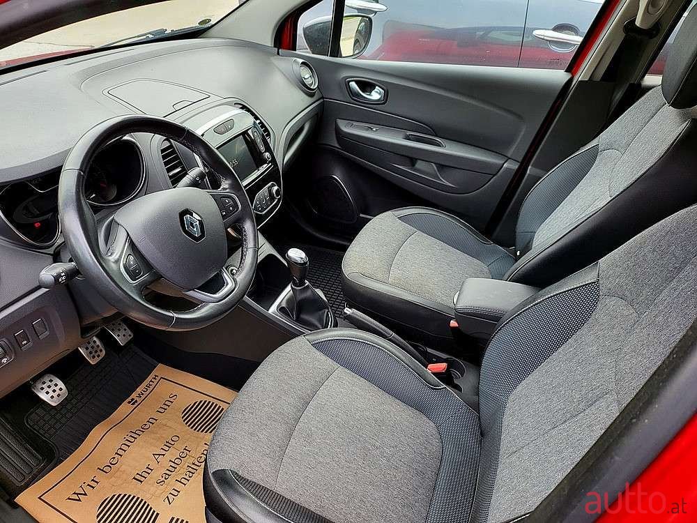 2018' Renault Captur photo #6