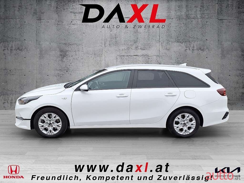 2021' Kia Ceed photo #2