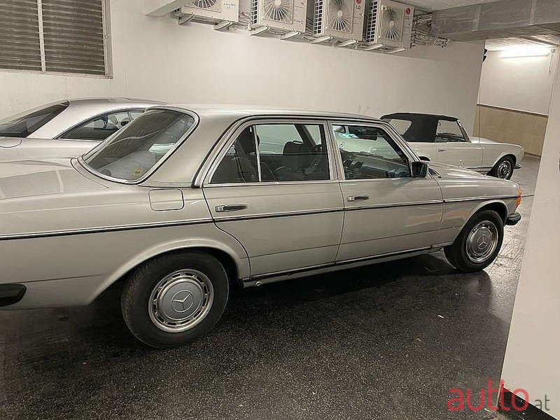 1980' Mercedes-Benz E-Klasse photo #4