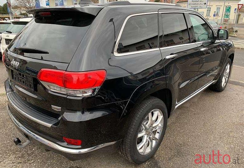 2016' Jeep Grand Cherokee photo #1