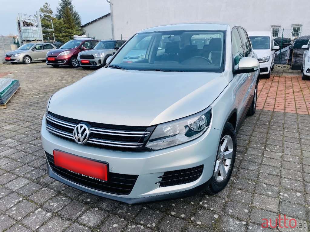 2014' Volkswagen Tiguan photo #1
