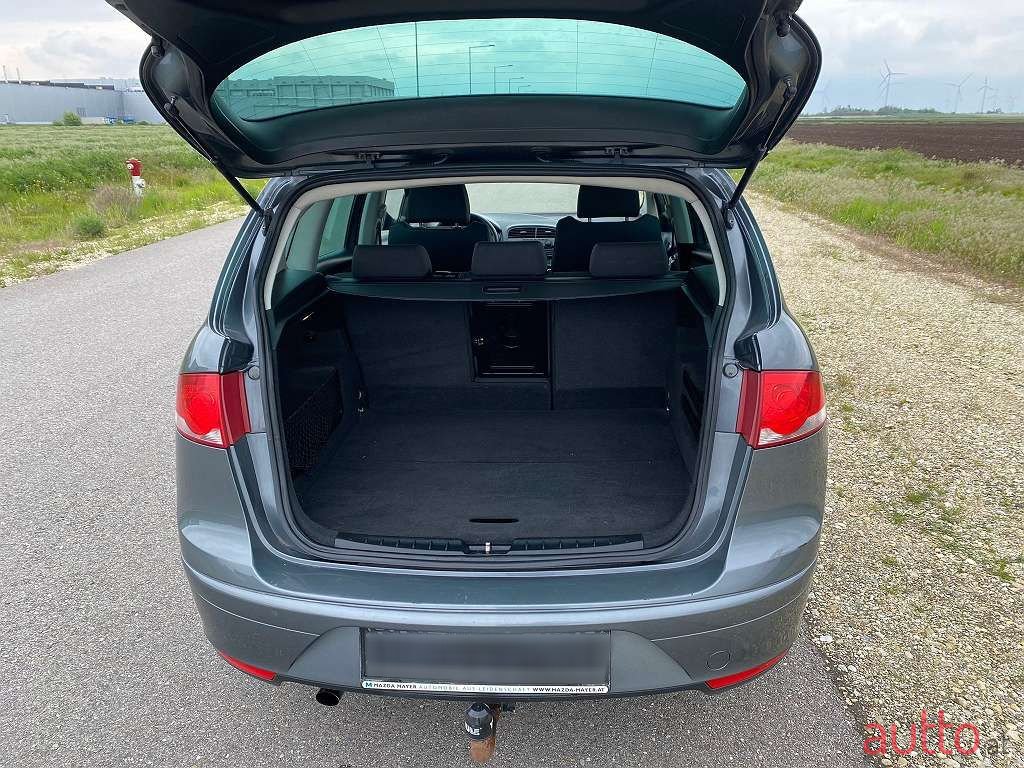 2013' SEAT Altea XL photo #5