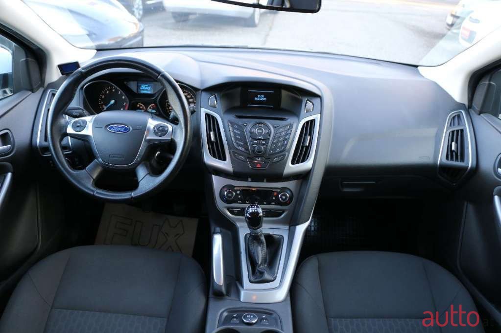 2013' Ford Focus photo #6