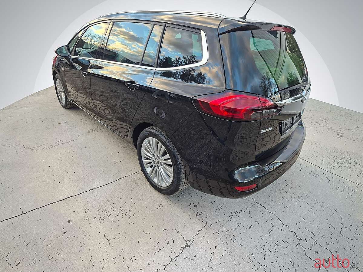 2017' Opel Zafira photo #6