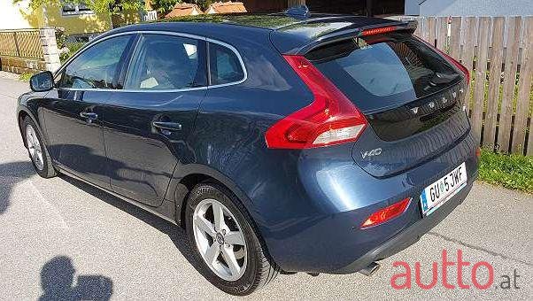 2013' Volvo V40 photo #6