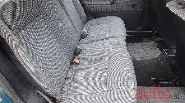 1991' Volkswagen Passat photo #1