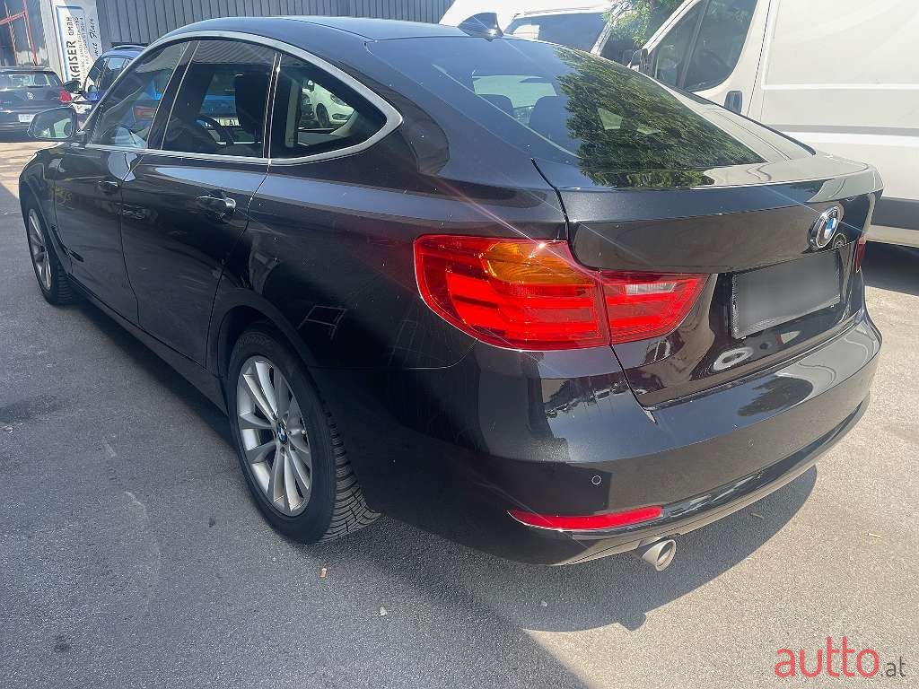 2015' BMW 3Er-Reihe photo #6