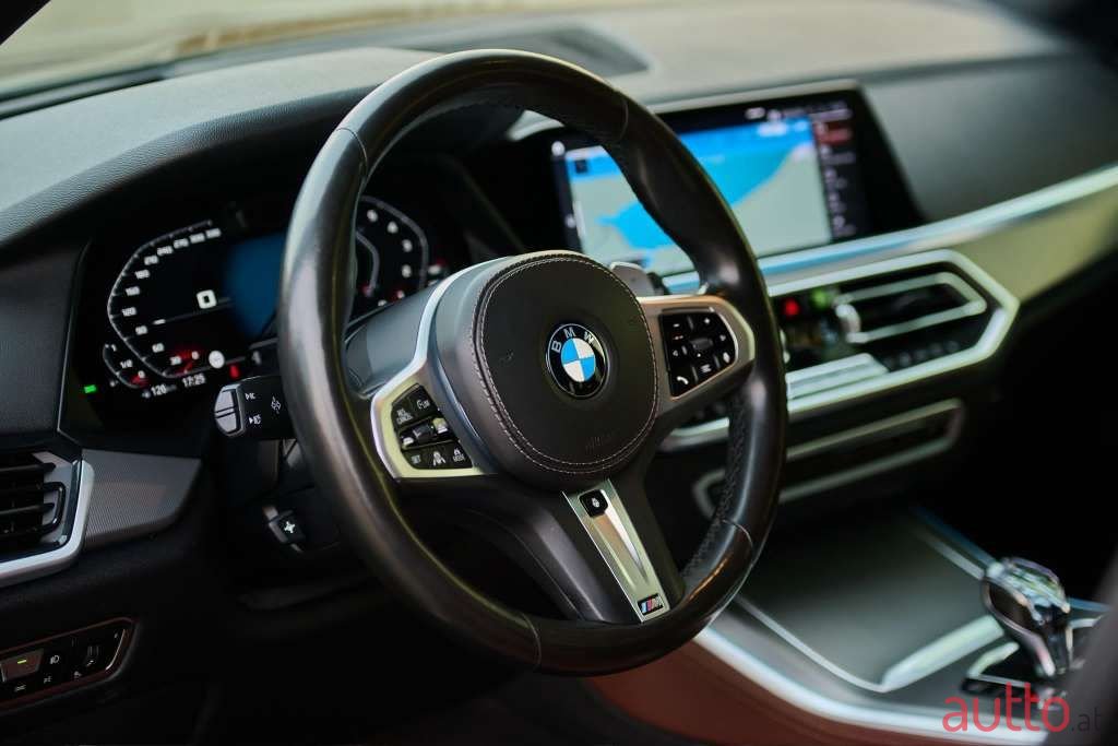 2019' BMW X5 photo #2