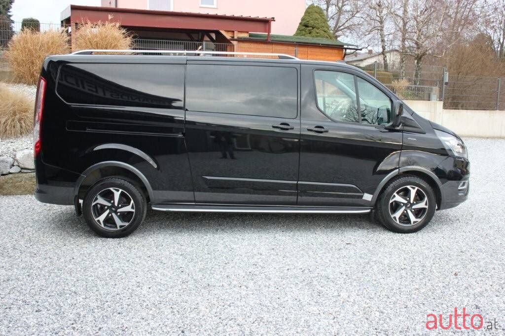 2022' Ford Transit Custom photo #4