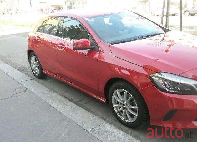 2017' Mercedes-Benz A-Klasse photo #1