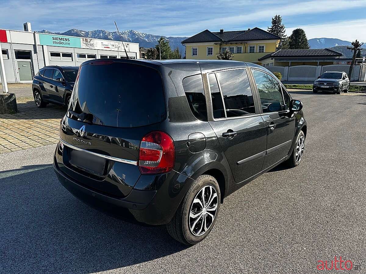2010' Renault Modus photo #4