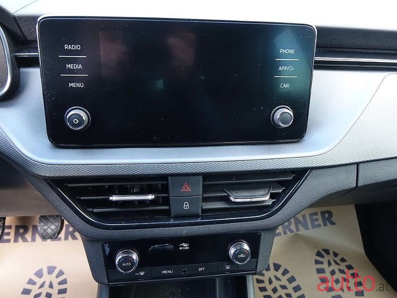 2023' Skoda Octavia photo #5