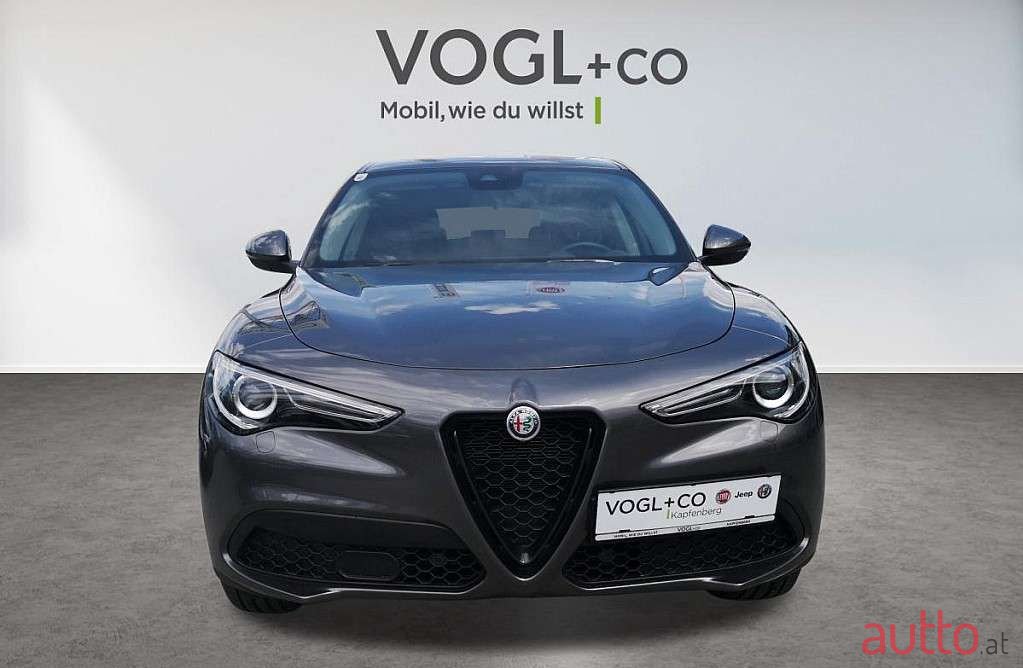 2020' Alfa Romeo Stelvio photo #3