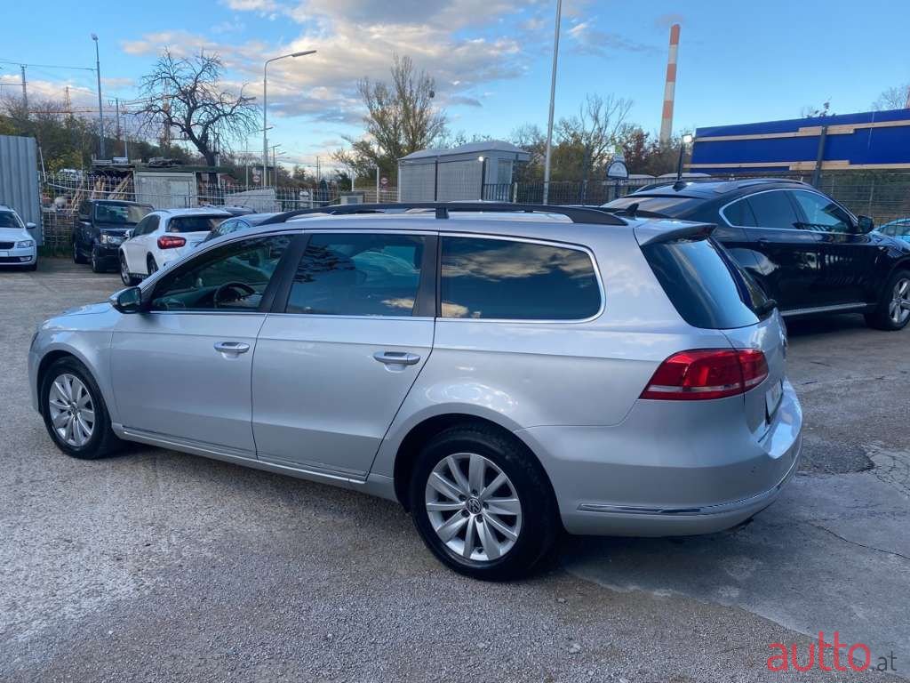 2013' Volkswagen Passat photo #5