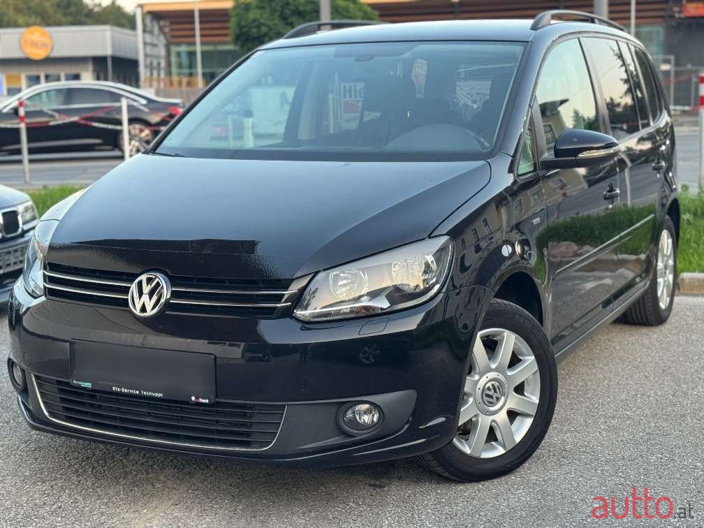 2013' Volkswagen Touran photo #1