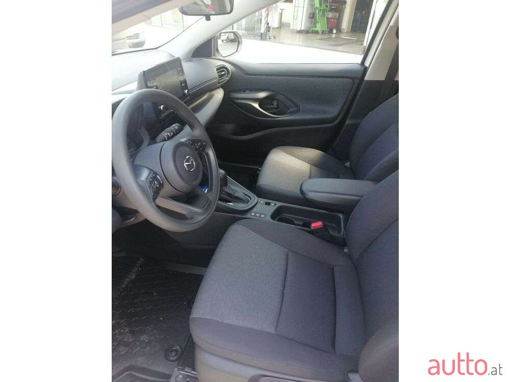 2022' Mazda Mazda2 photo #6