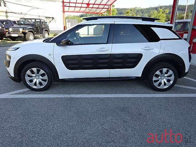 2017' Citroen C4 Cactus photo #3