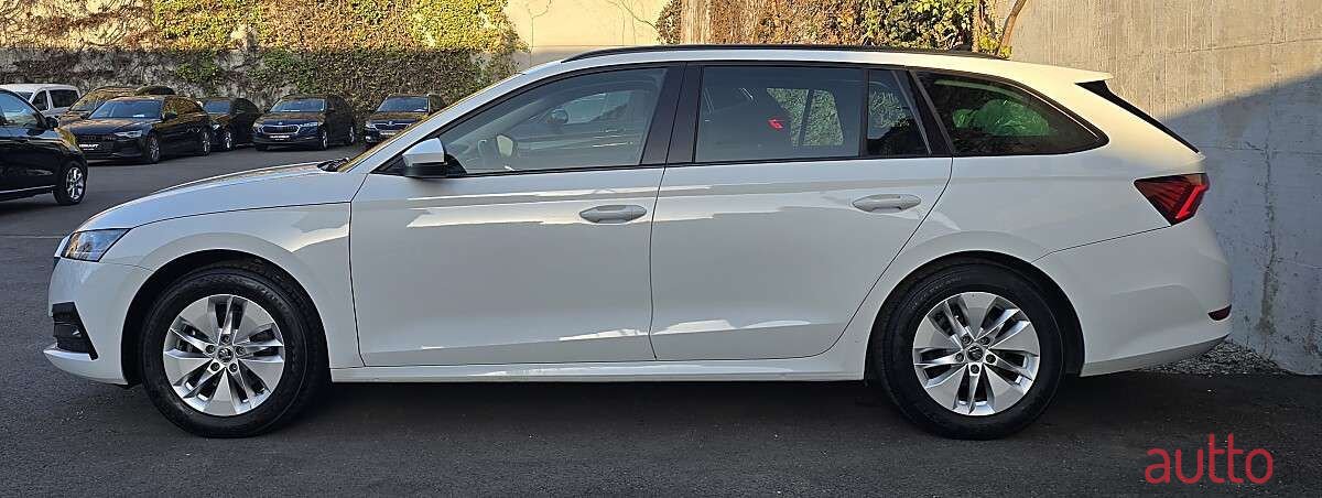 2022' Skoda Octavia photo #5