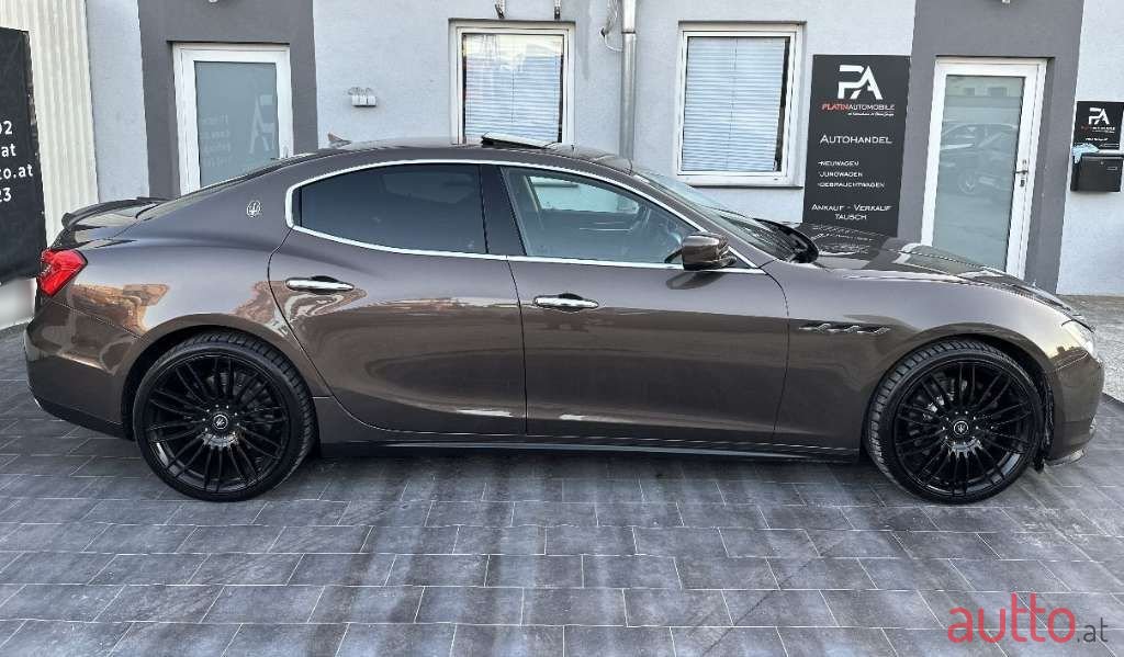 2015' Maserati Ghibli photo #2