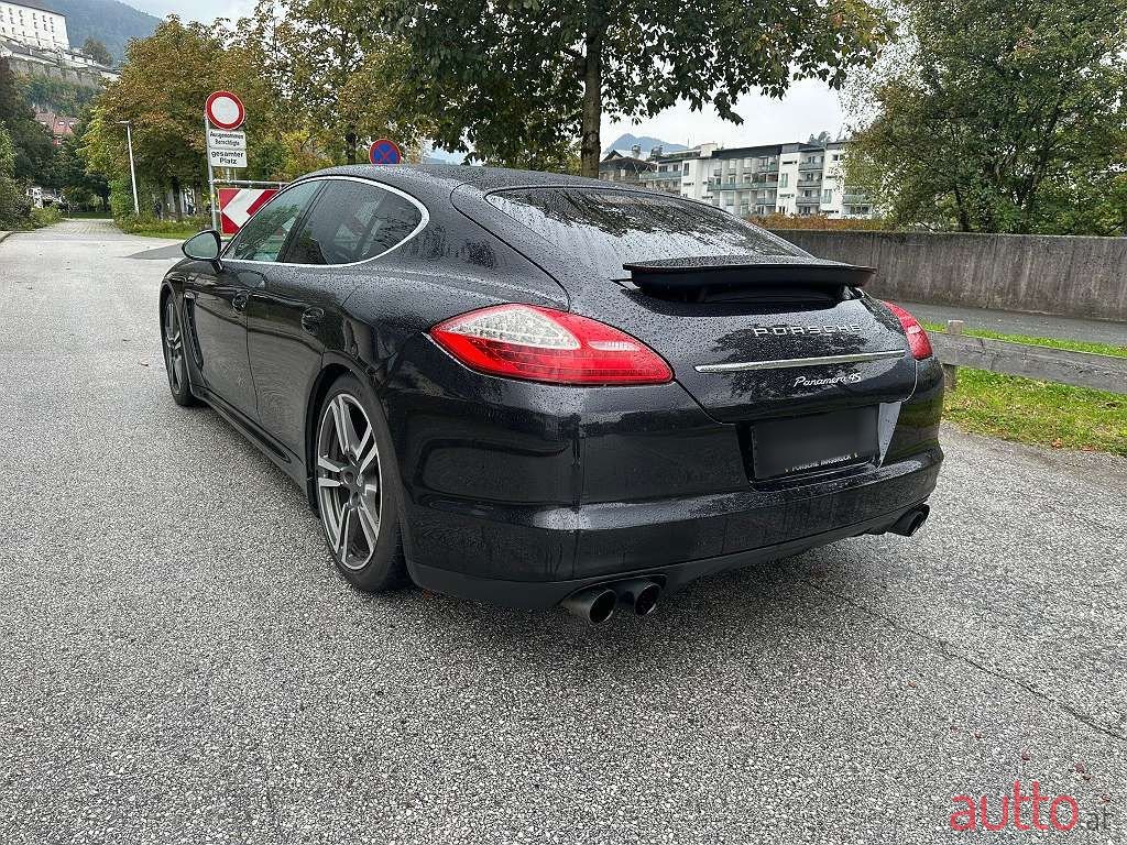 2010' Porsche Panamera photo #5
