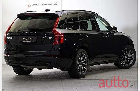 2023' Volvo XC90 photo #2