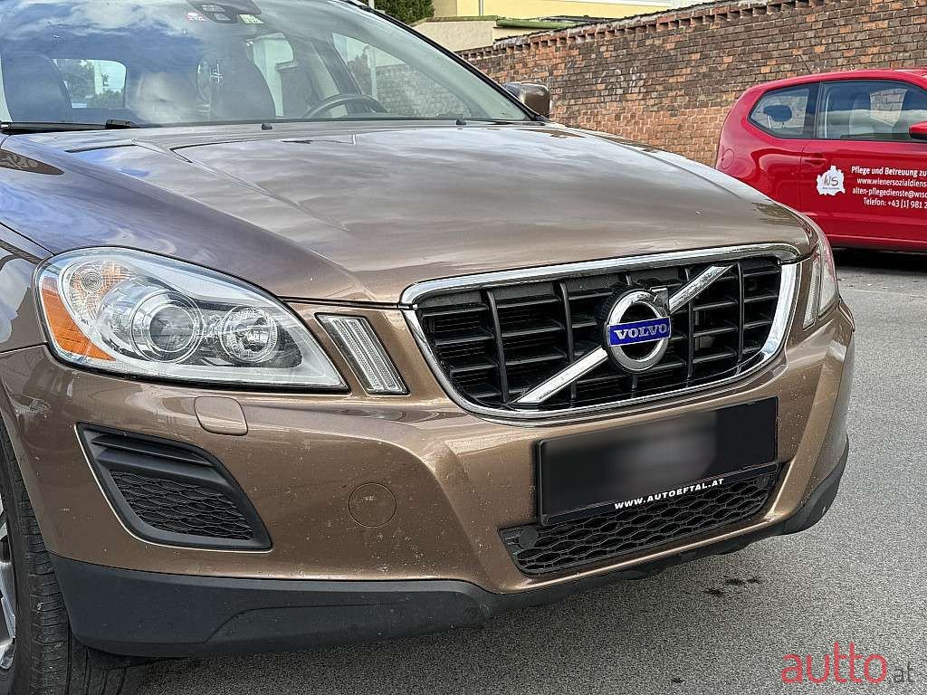 2011' Volvo XC60 photo #6