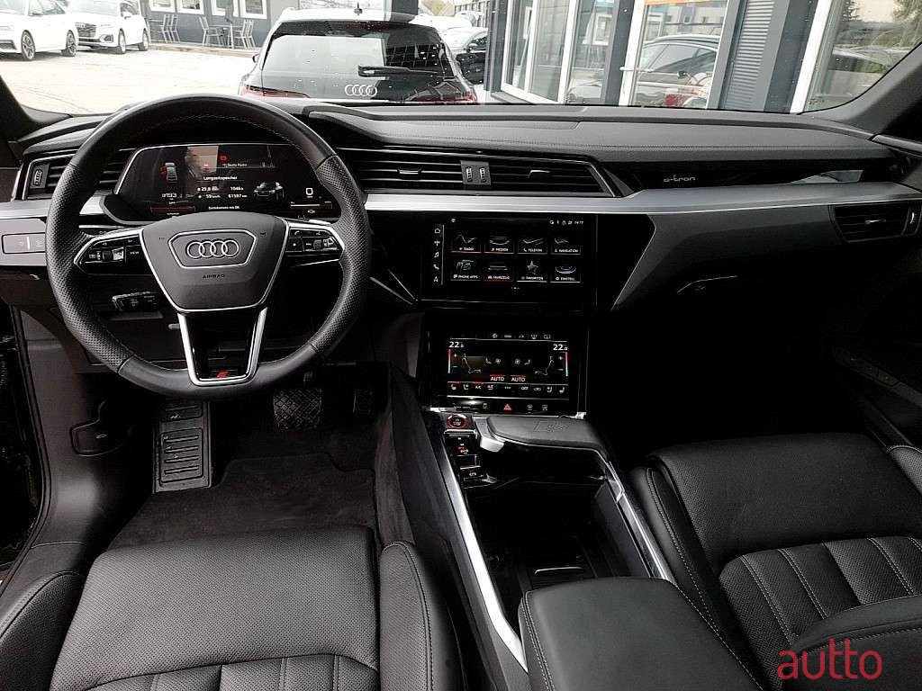 2022' Audi e-tron photo #3