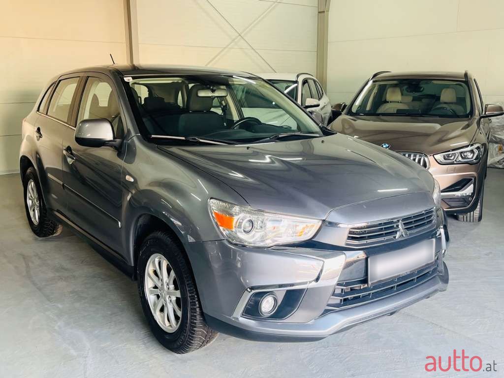 2016' Mitsubishi ASX photo #1