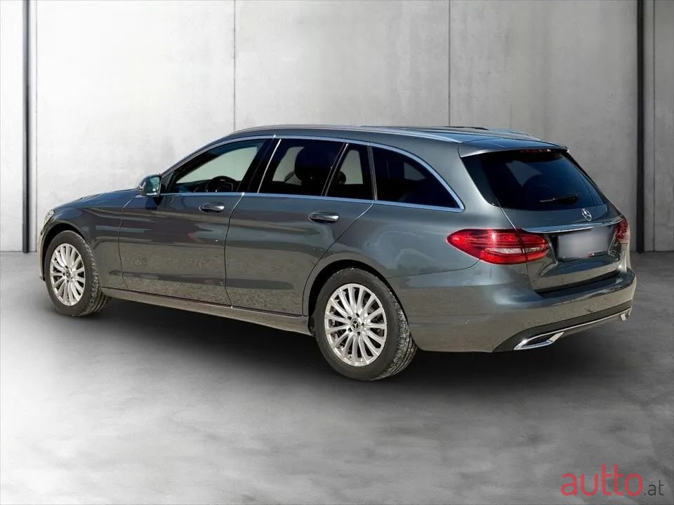 2018' Mercedes-Benz C-Klasse photo #3