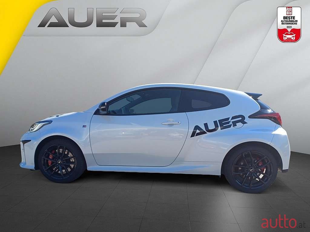 2021' Toyota Yaris photo #3