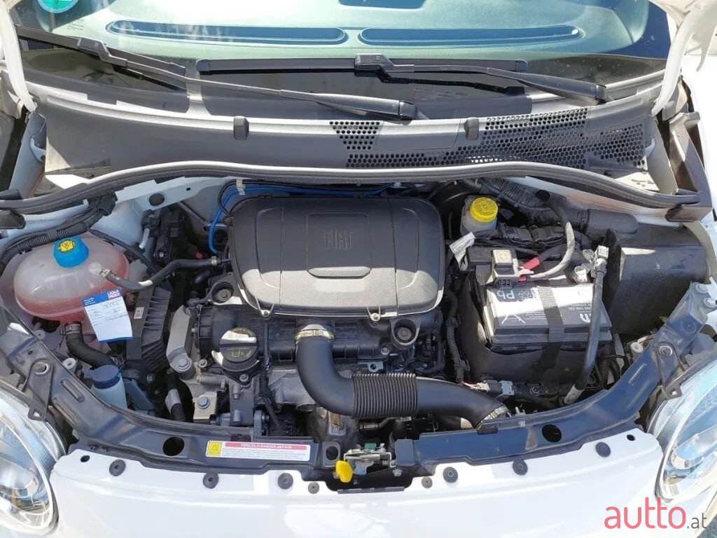 2022' Fiat 500 photo #5