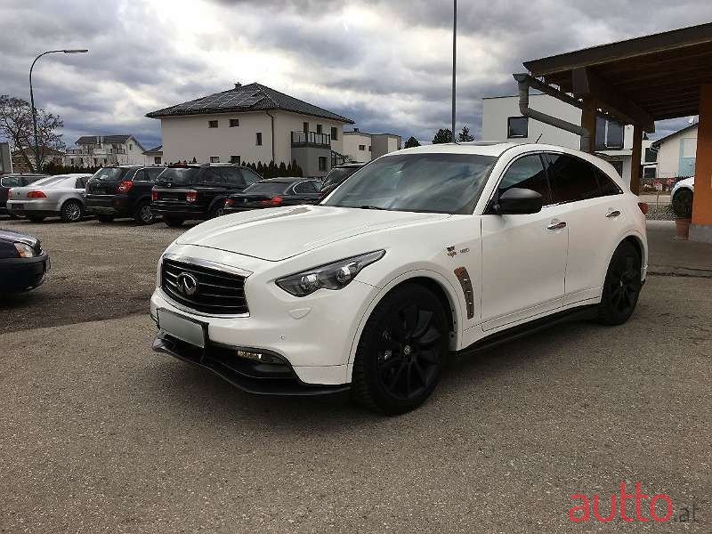 2013' Infiniti FX photo #1