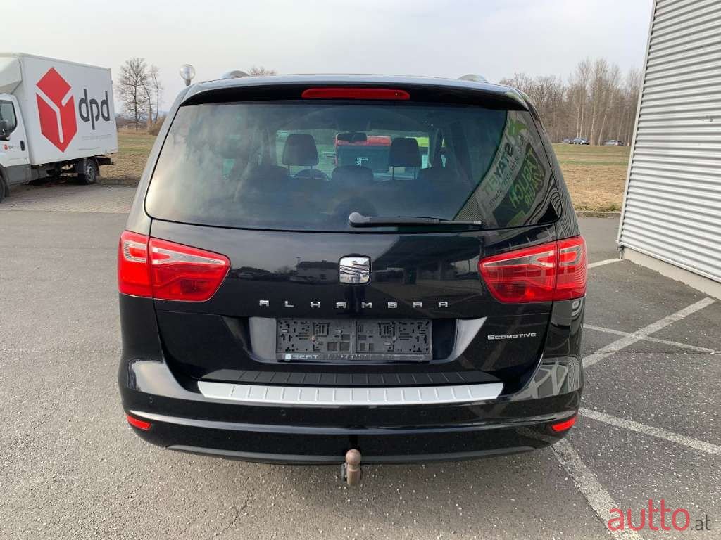 2012' SEAT Alhambra photo #5