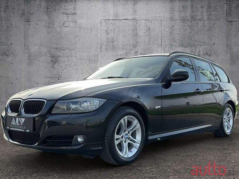 2010' BMW 3Er-Reihe photo #2