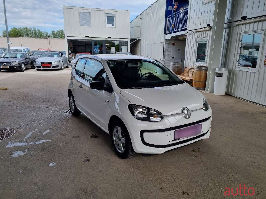 2016' Volkswagen Up! photo #3