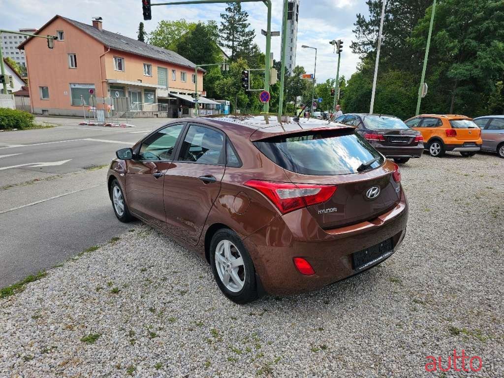 2014' Hyundai i30 photo #6