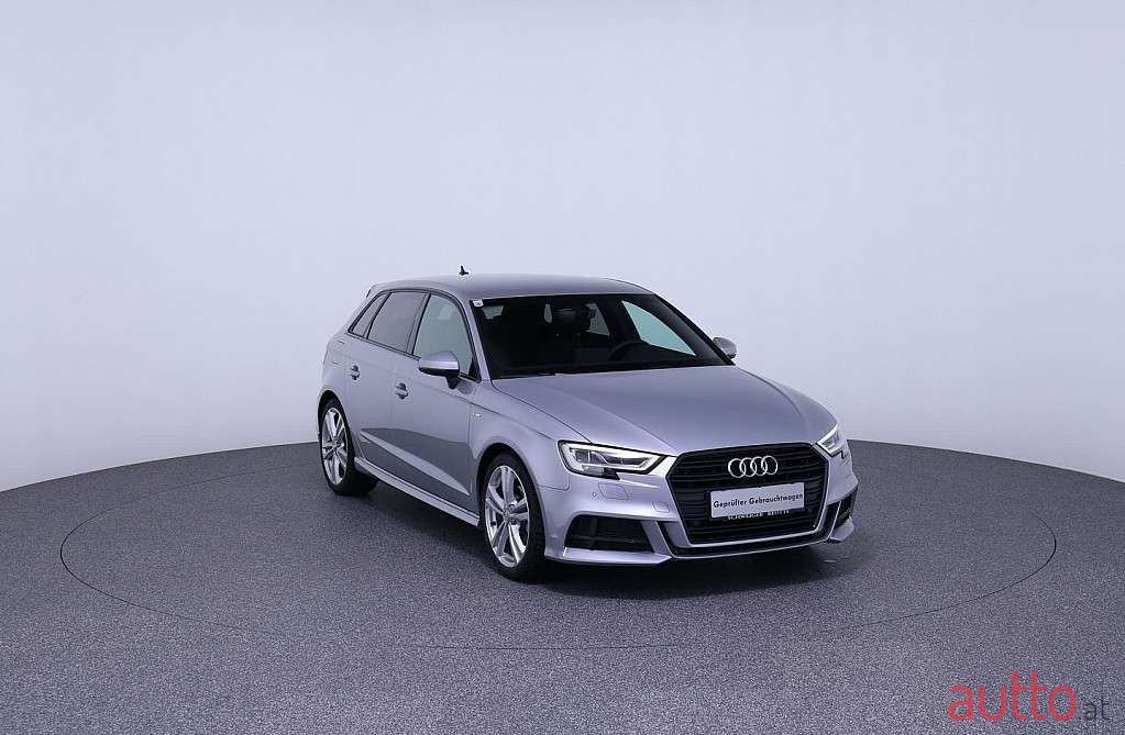 2019' Audi A3 photo #2