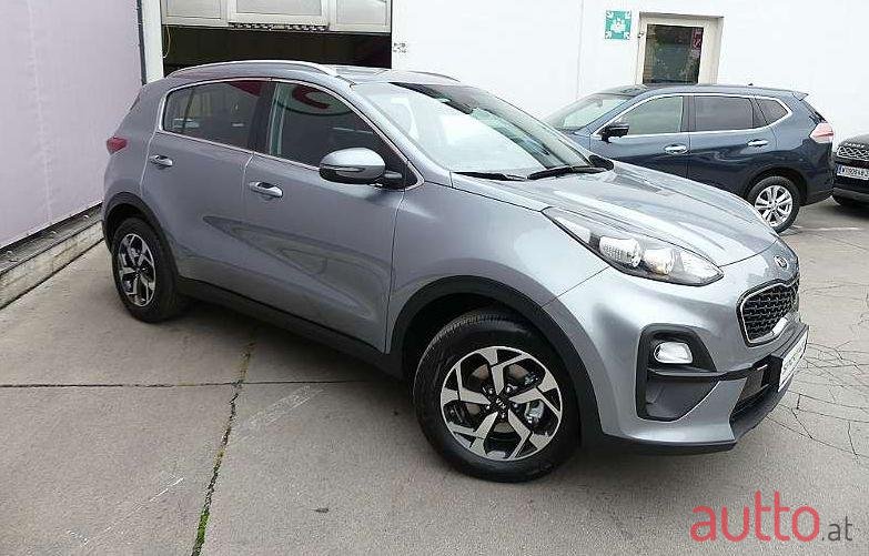 2020' Kia Sportage photo #1