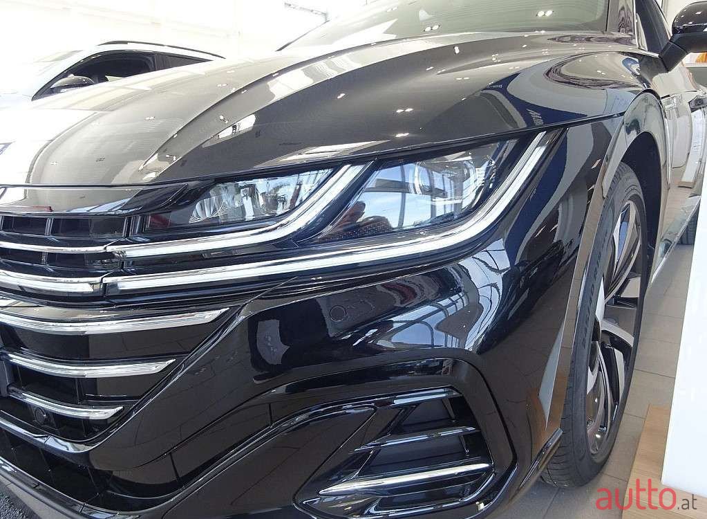 2023' Volkswagen Arteon photo #4