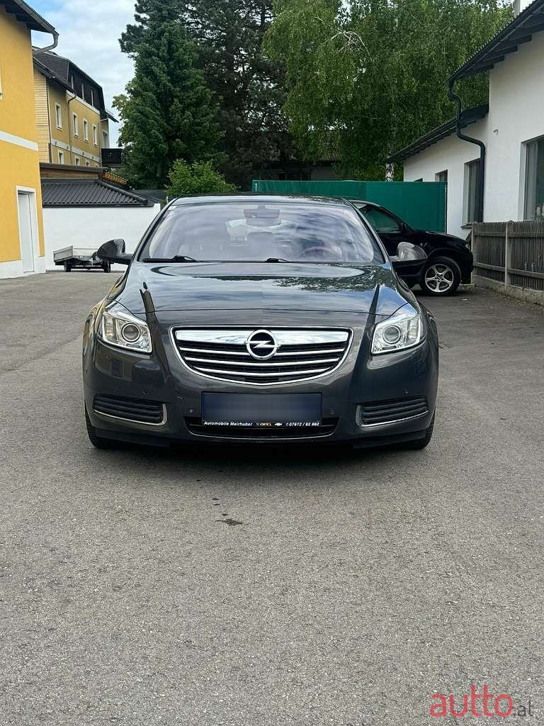 2012' Opel Insignia photo #1