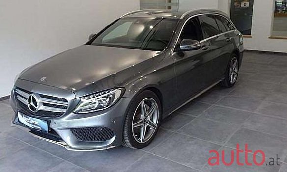 2017' Mercedes-Benz C-Klasse photo #1