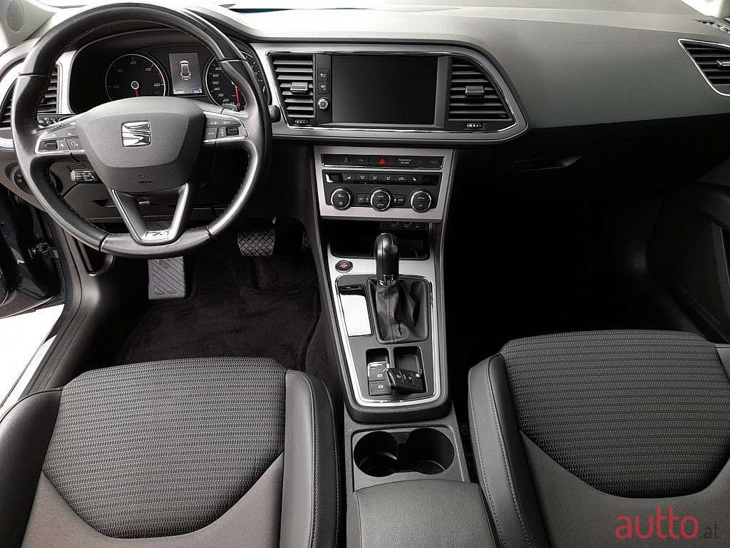 2018' SEAT Leon photo #2