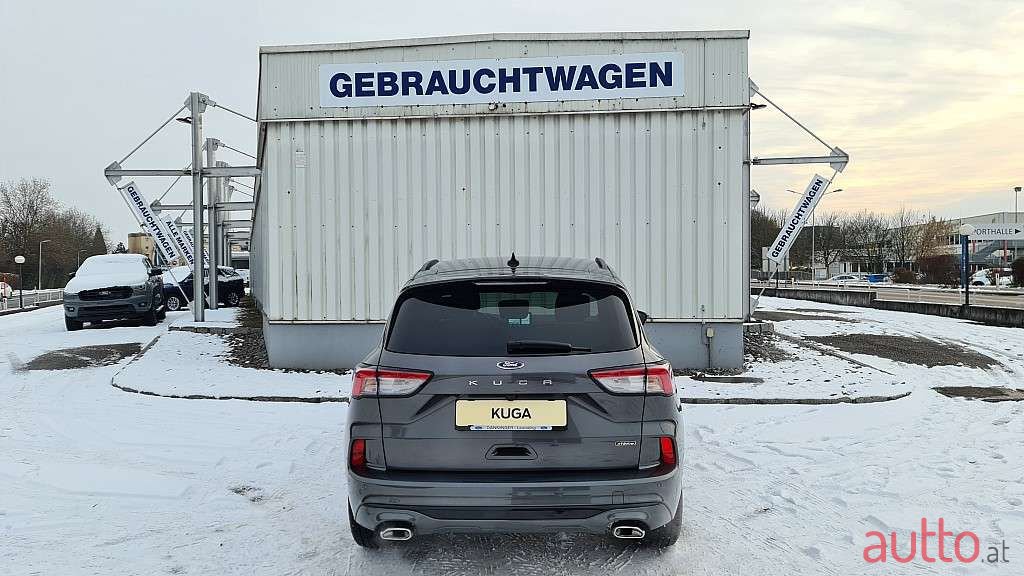 2022' Ford Kuga photo #4