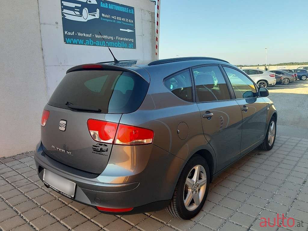 2012' SEAT Altea XL photo #5