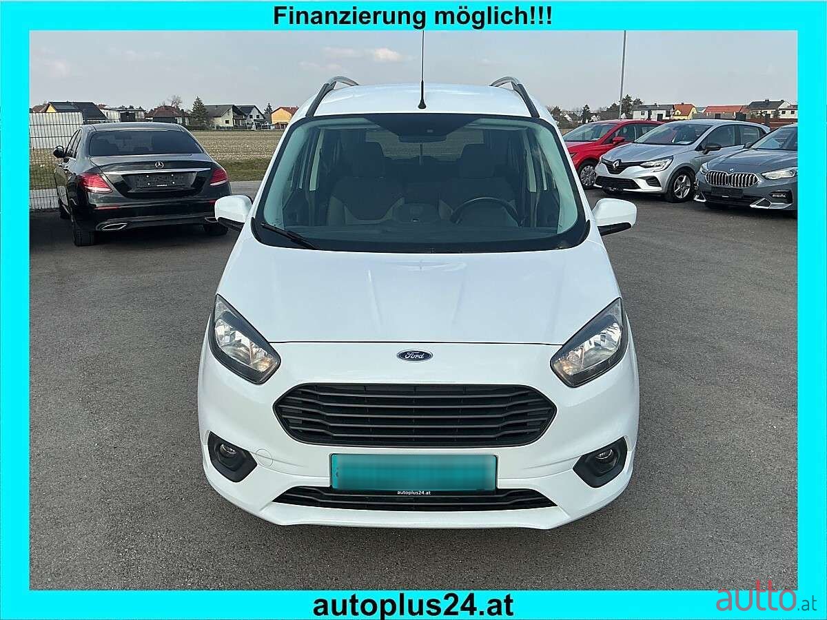 2018' Ford Tourneo photo #2
