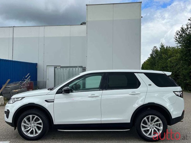 2016' Land Rover Discovery Sport photo #2