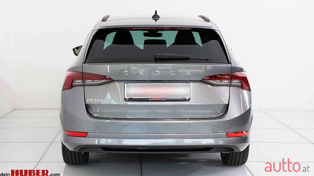 2023' Skoda Octavia photo #2