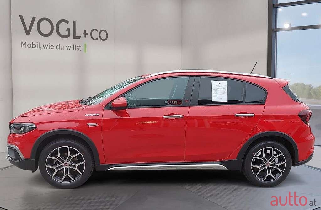 2022' Fiat Tipo photo #2