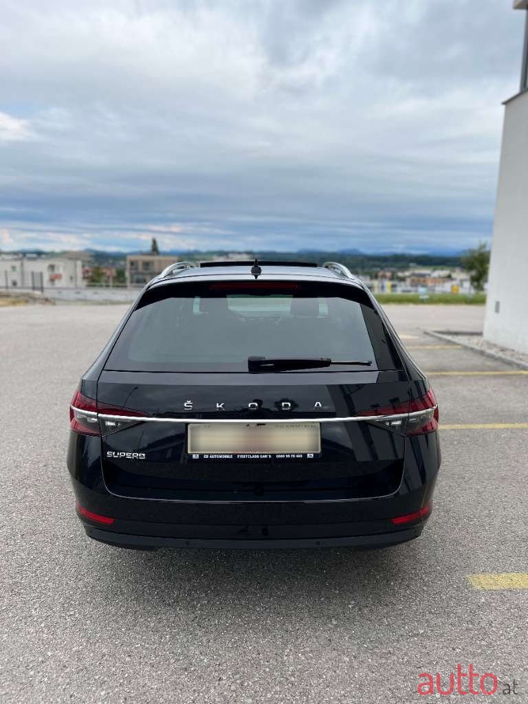 2021' Skoda Superb photo #6